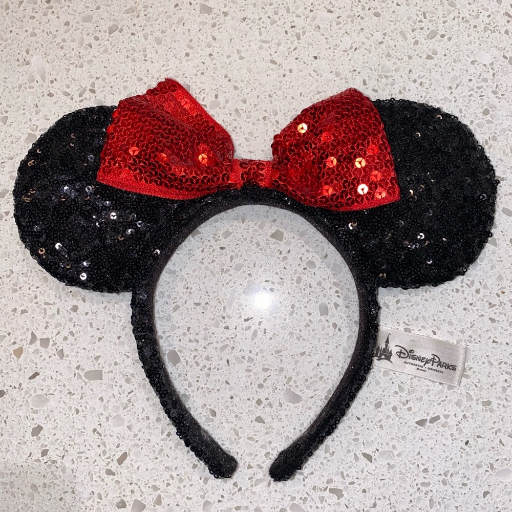 DISNEY- sequin Minnie Mouse ears headband